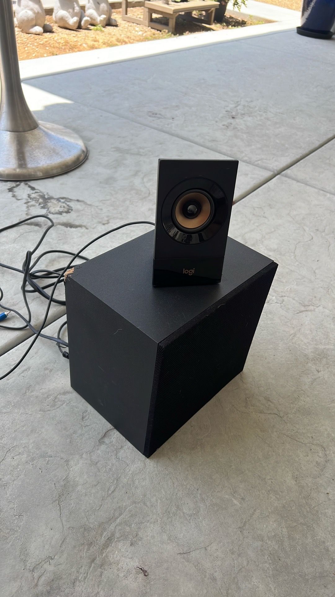 Desktop Subwoofer and Left Speaker (for parts)