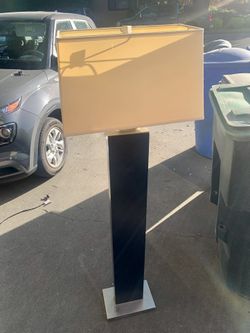 Standing Lamp w/ Shade