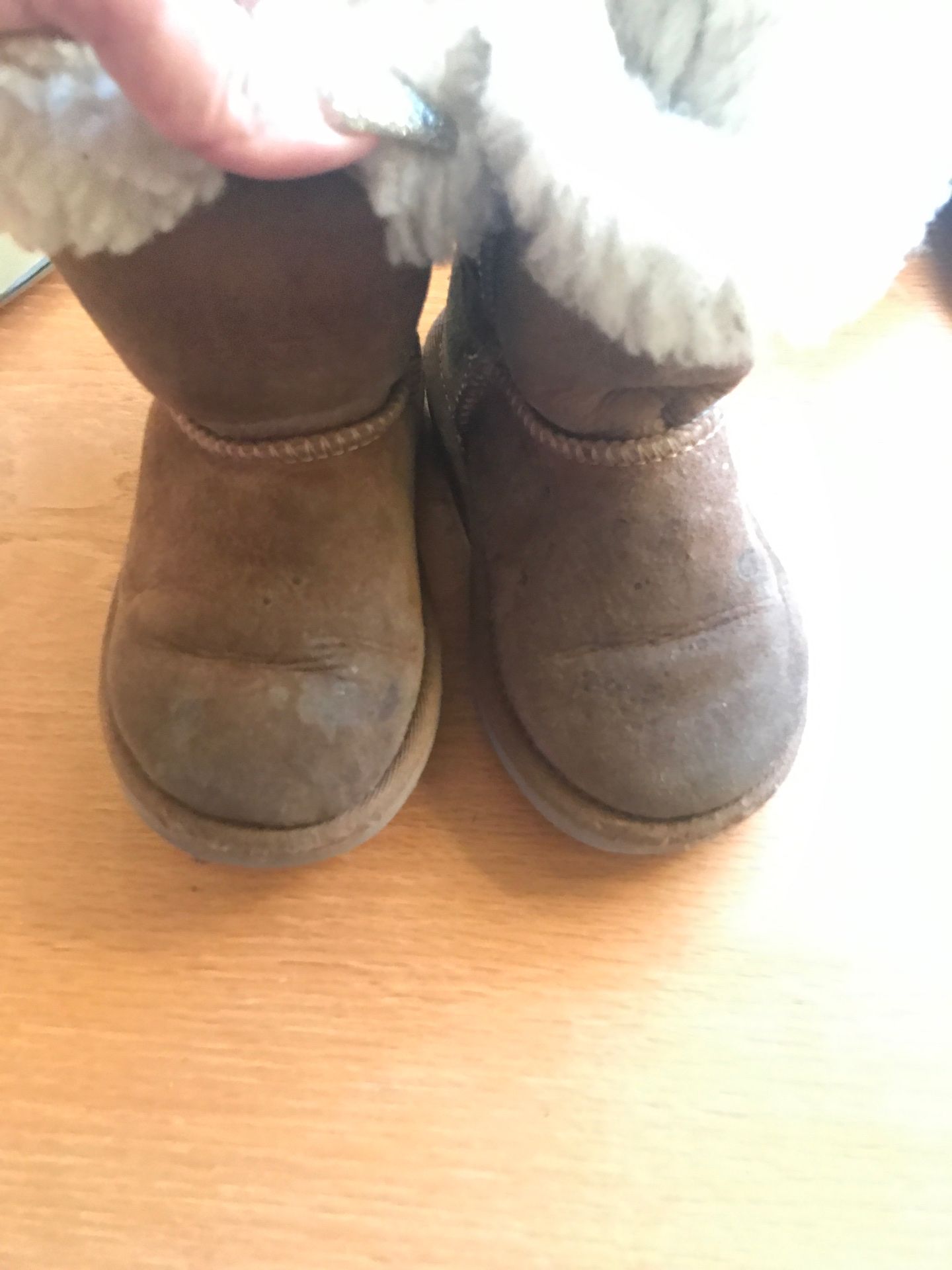 Ugg toddler boots