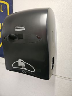 New Uline Paper Roll Towel Dispenser