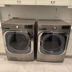 LG Extra Large Washer And Dryer (5.2 Cu Ft)