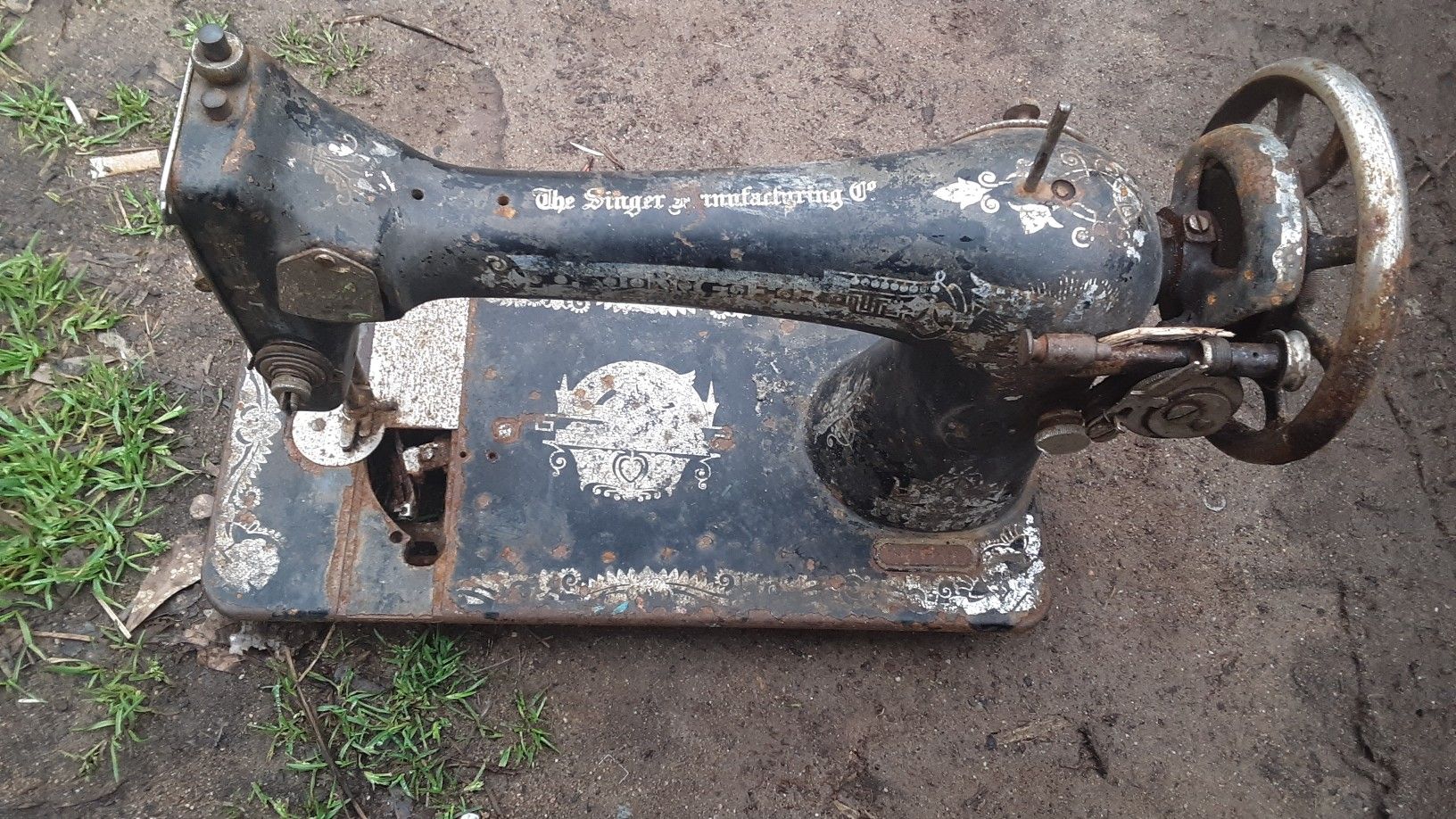 Singer sewing machine