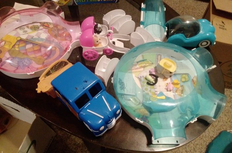 Old School Zuzu Pet Maze, Track, Cars, Etc. No Zuzu Pets, Just Zuzu Babies