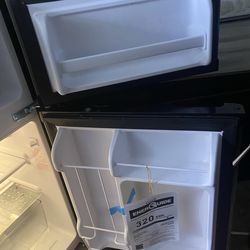 Dandy  compact refrigerator