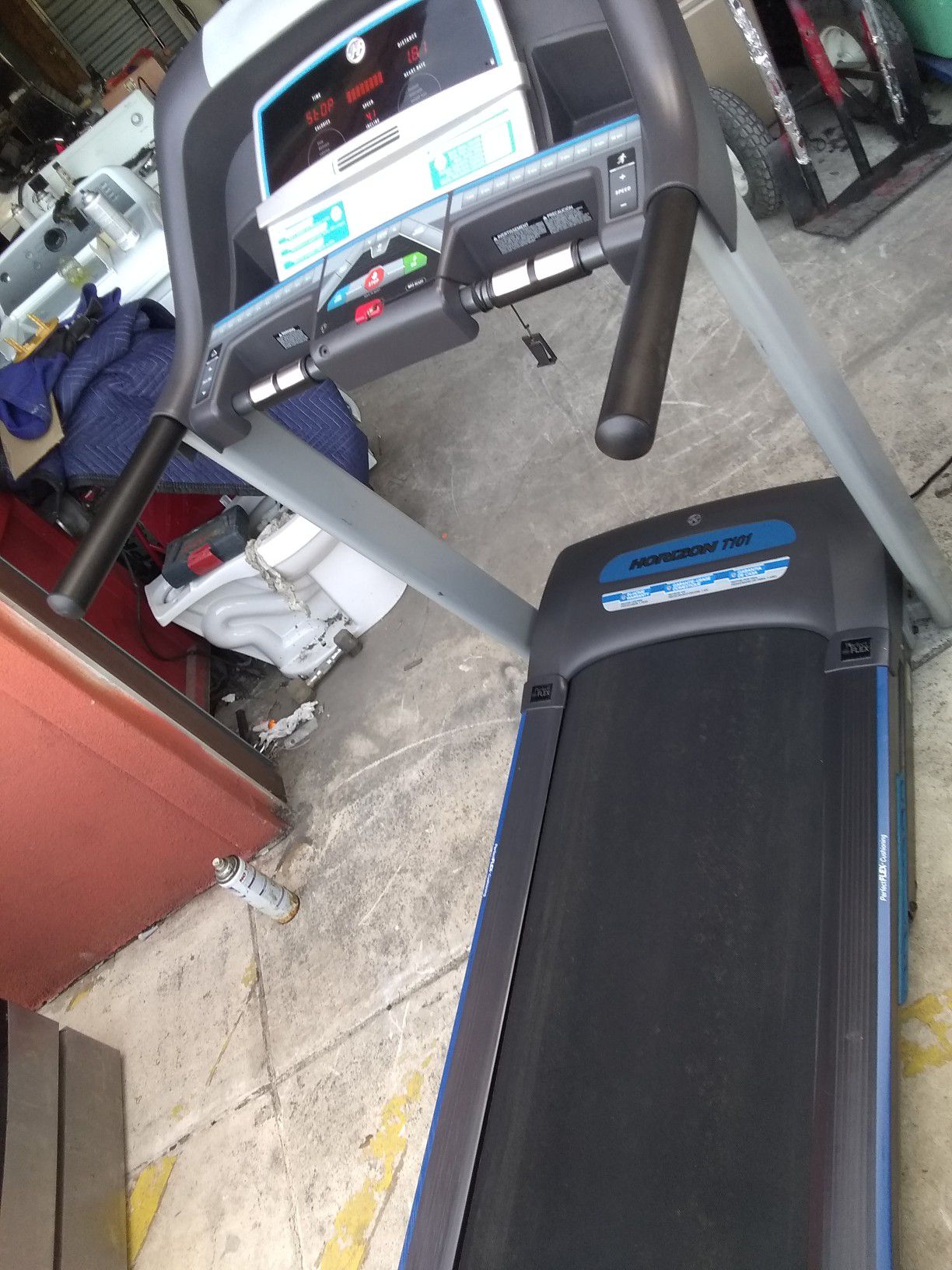 Horizon treadmill in perfect working condition
