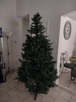 7' Christmas Tree