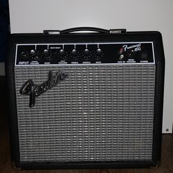 Fender Frontman 15G 15 Watt Amplifier 