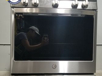 GE Profile 30" 5 Burner Smart Freestanding Gas Range with Convection and Air Fry (PGB935YPFS-D-282P)