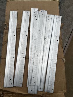 French cleat picture wall hanger kit
