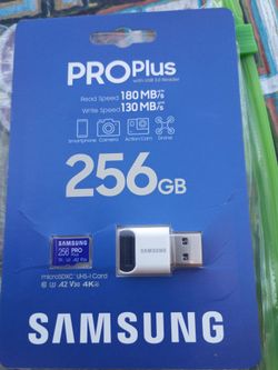 Micro SD Card with Reader