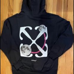 Off-White Hoodie (S,M,L)