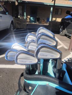 Golf Clubs! Titleist 690 CB Forged Iron Set!