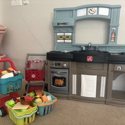 Kids Kitchen Lot 