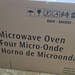 fridgidare microwave oven - NEED GONE