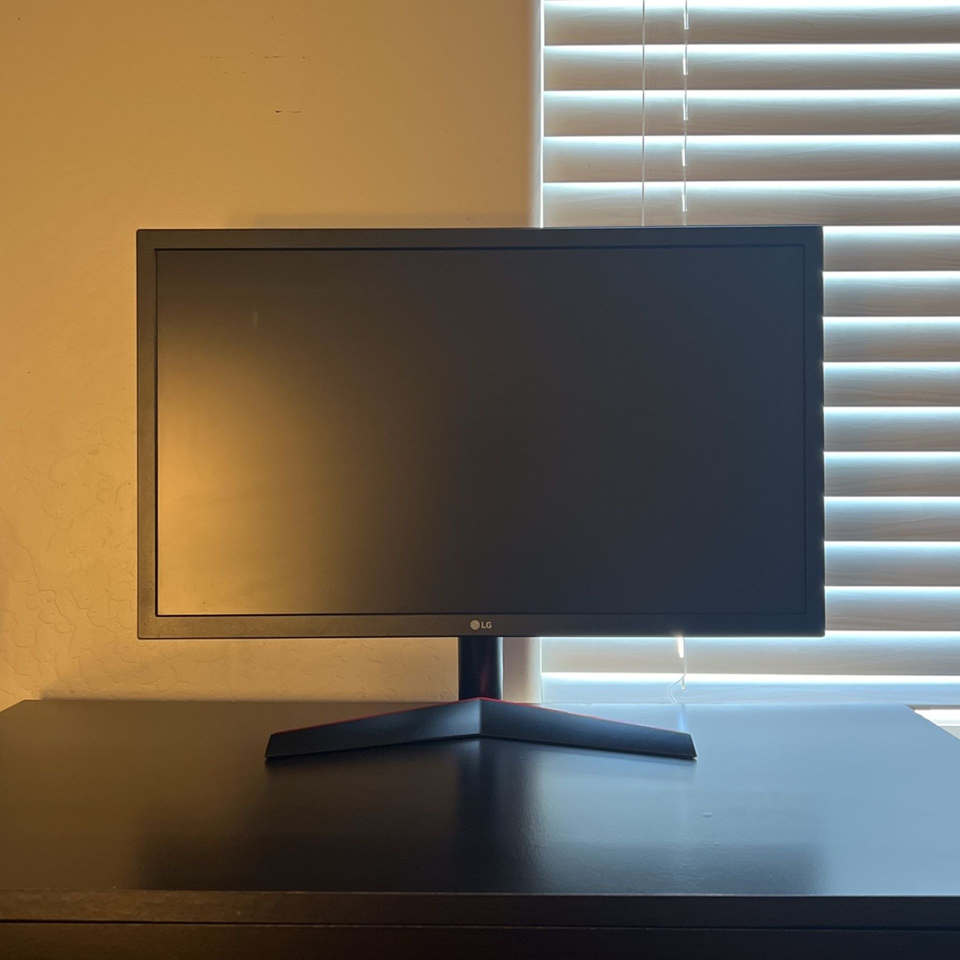 LG 24’’ FHD Gaming Monitor 144hz