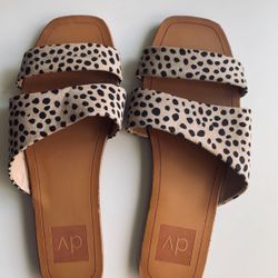 Dolce Vita /DV Flat Sandal -Size6.5