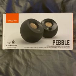 Creatives Pebble Speakers 