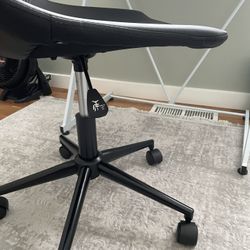 Ashley Desk Chair