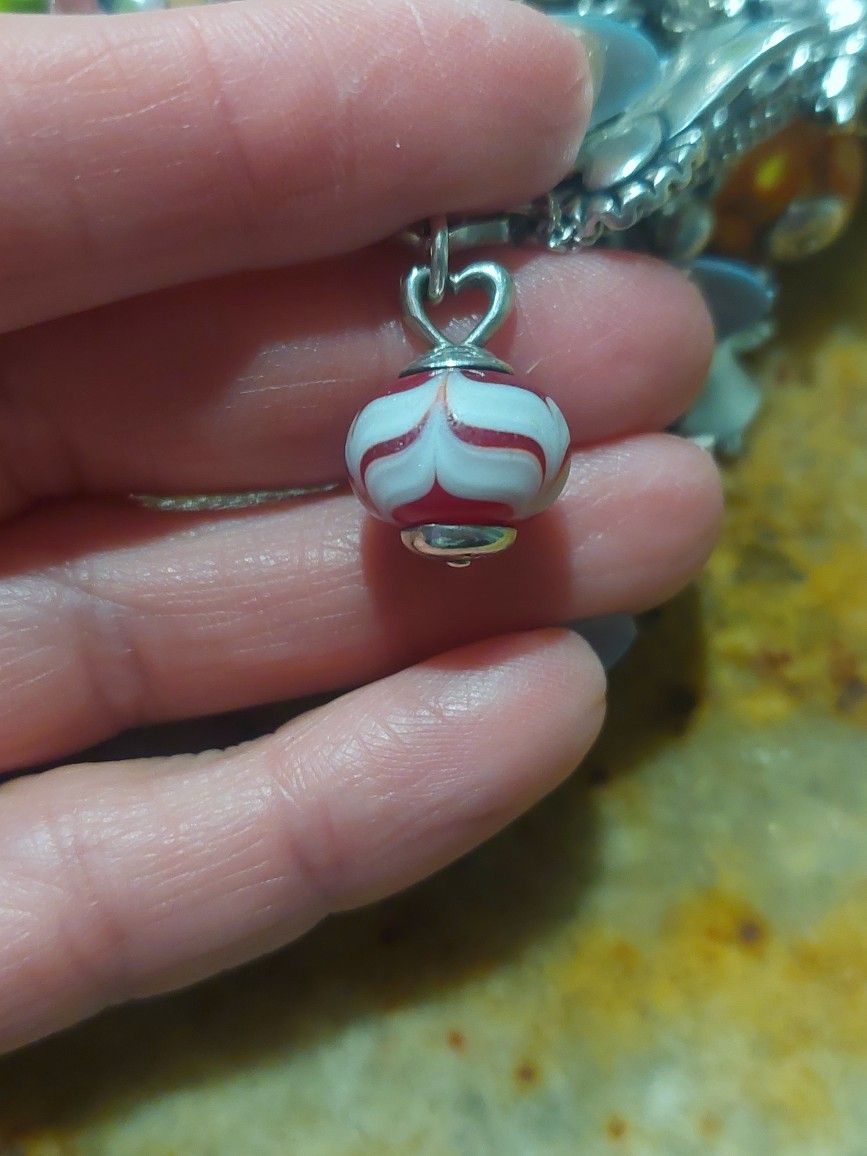James Avery Retired Red White Swirl Heart Finial Art Glass Bead Charm $120 Obo