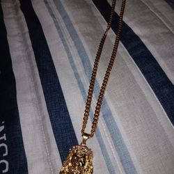 Jesus Piece 18k Pendant With Cubana 18k