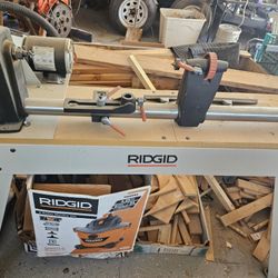 Rigid Model 826618 Lathe With chisels
