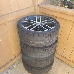 VW Nogaro Wheels wrapped in Michelin Pilot sports