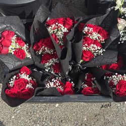 $25 - 6 Red Rose Bouquet 