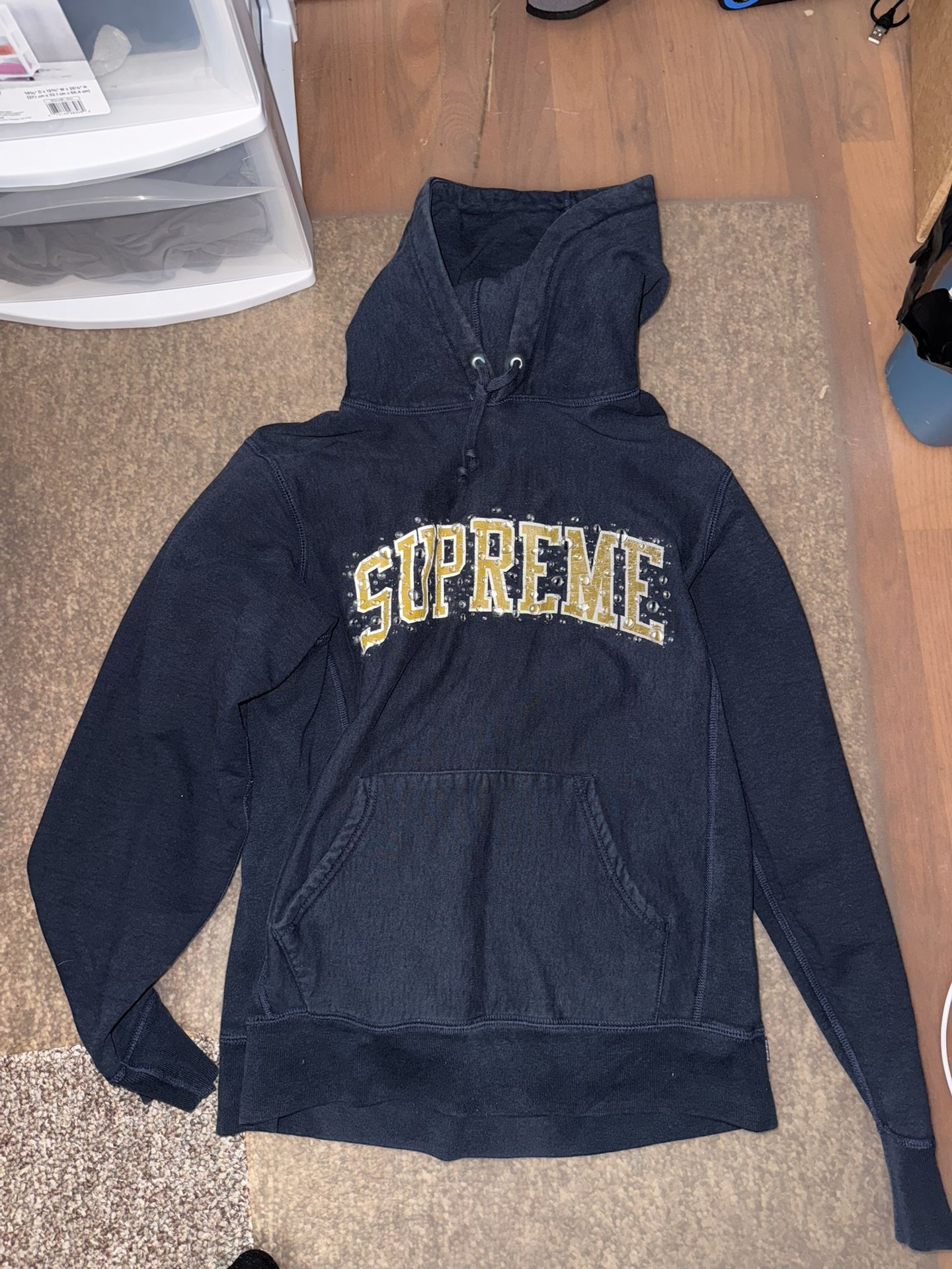 Supreme Hoodie Size Medium