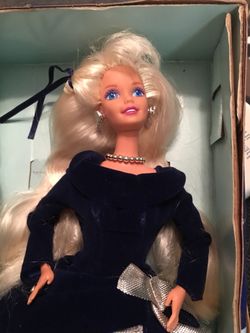 Avon exclusive winter velvet Barbie circa 1995