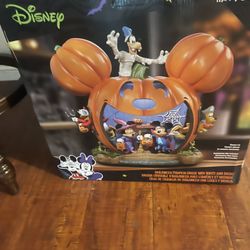 Disney 2025 Halloween Pumpkin House with lights and Music.