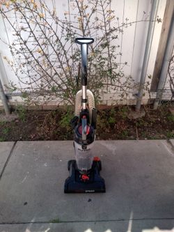 Eureka Power Speed Vacuum