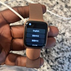 Apple Watch 40mm Gold