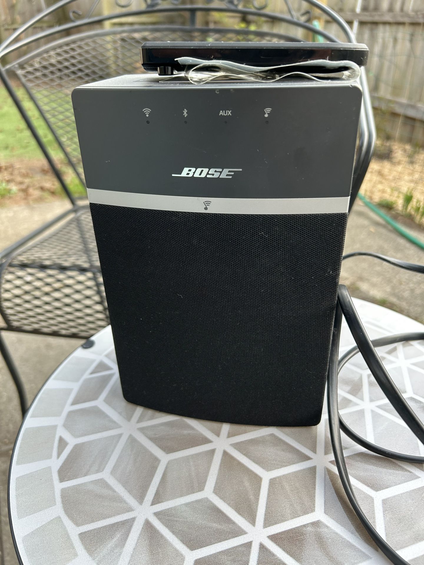 Bose Soundtouch Bluetooth speaker W/ Remote