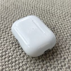 Apple AirPods Pro 2 Lightning Wireless Charging Case (case Only)