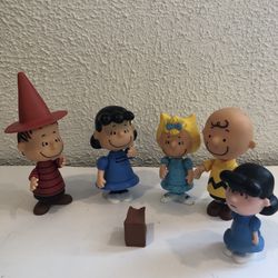 2002 It’s The Great Pumpkin Charlie Brown , Peanuts Figurines , Lucy , Sally , Charlie Brown , Linus