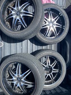 Rims with tires size 22