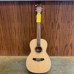 Accustic guitar no name no case