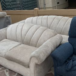 Free couch set and recliner 
