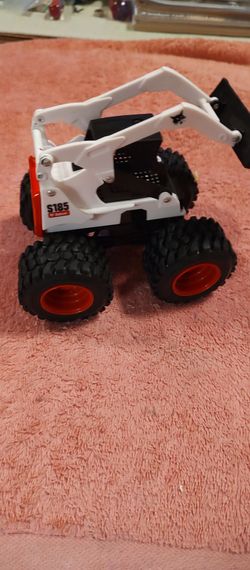Monster Thread Ertl Bobcat Excavator