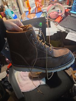 Men's size 12 carhartt boots