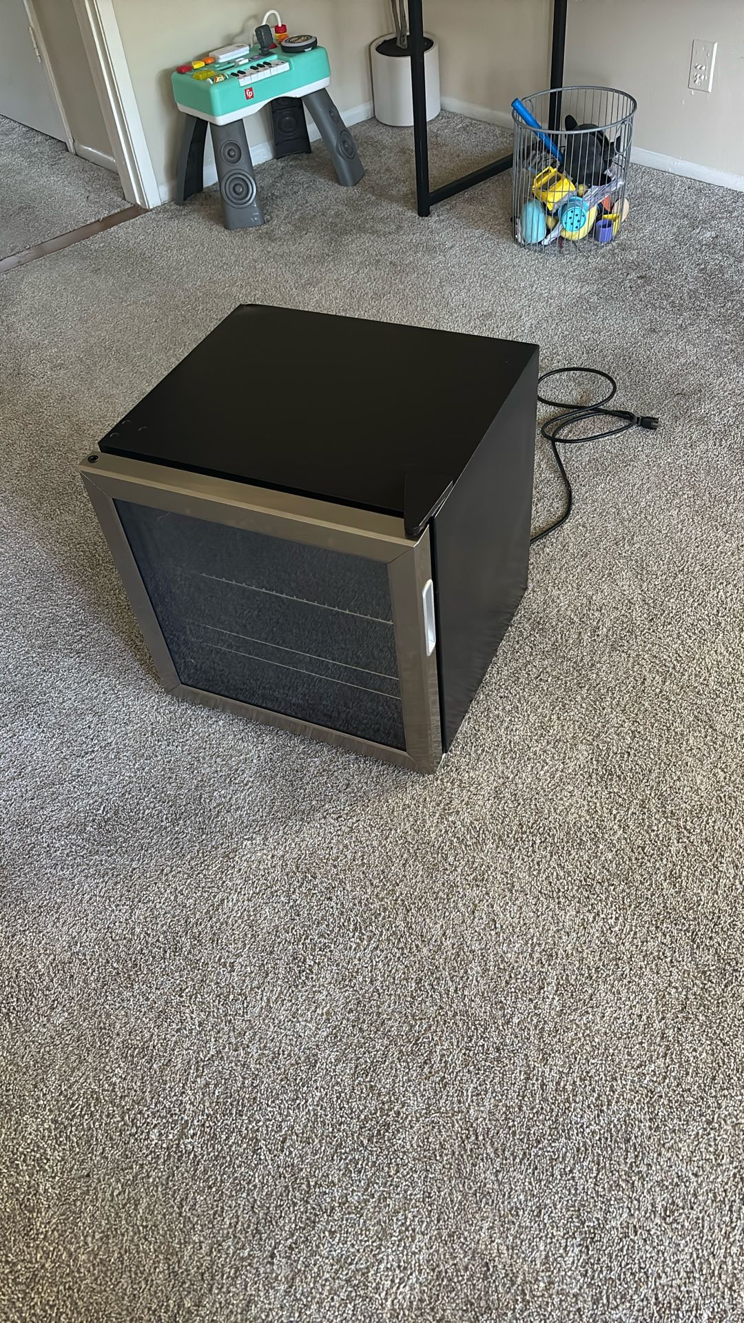 INSIGNIA Mini Fridge