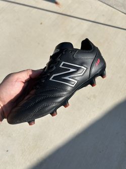 New Balance 442 Soccer cleats
