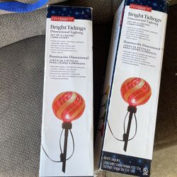 Bright Tidings Set Of 4 Lawn Stakes