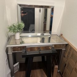 Glass Mirror Vanity Set