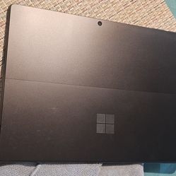 Microsoft Surface Pro 9 16GB/512GB