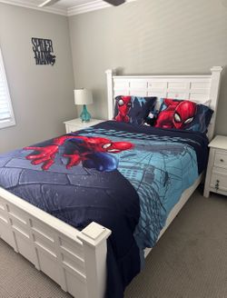 Bed frame + full mattress