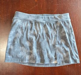 Girls Stretchy Gray Skirt /.Skort Size 6 - Everett, WA