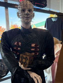 2010 Pinhead hellraiser  6 ft  Halloween Vintage