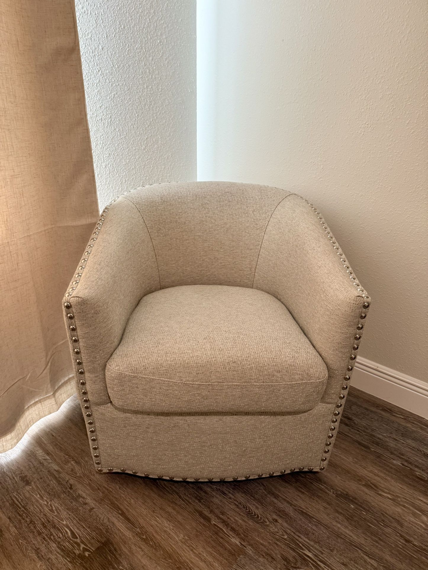 Upholstered Swivel Chair