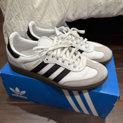 White Adidas Samba’s 